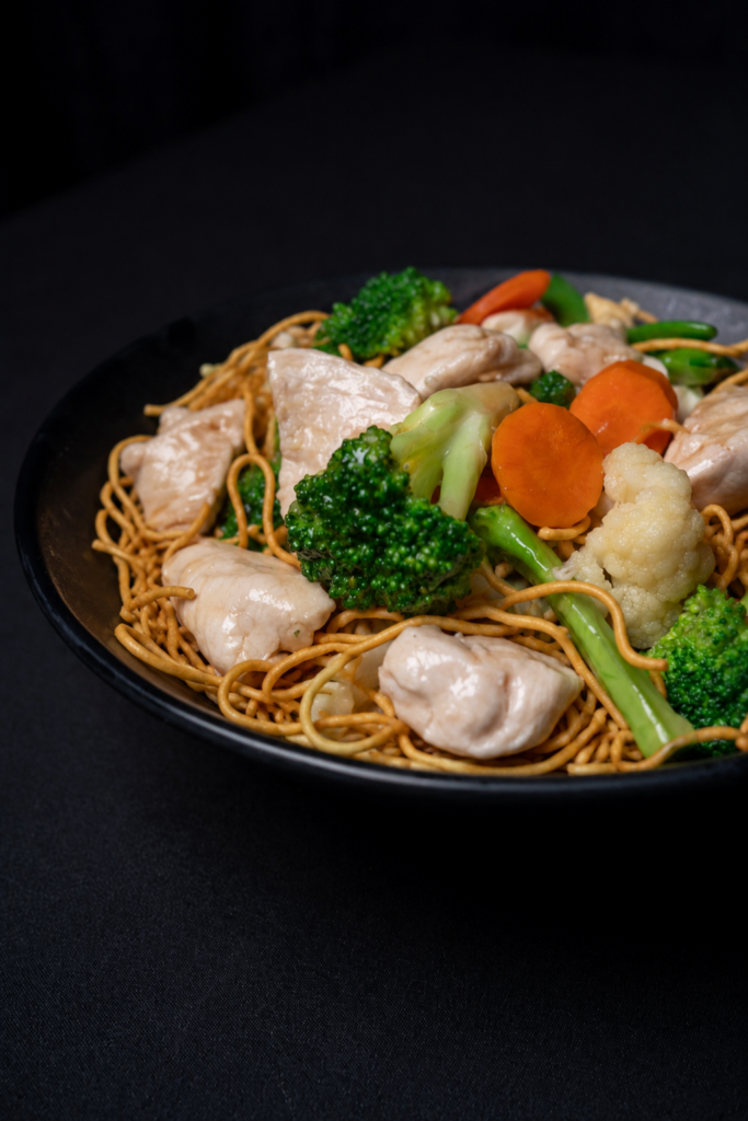 Chicken chow mein at Jackpot Grill, Grande Prairie